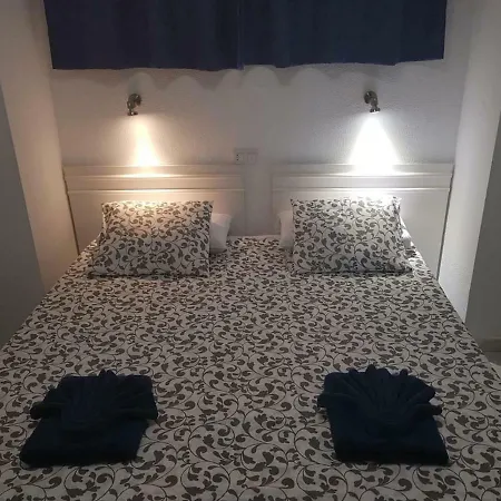 5 Min Walk From Yumbo! 120 *
