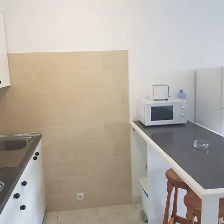 5 Min Walk From Yumbo! 120 *